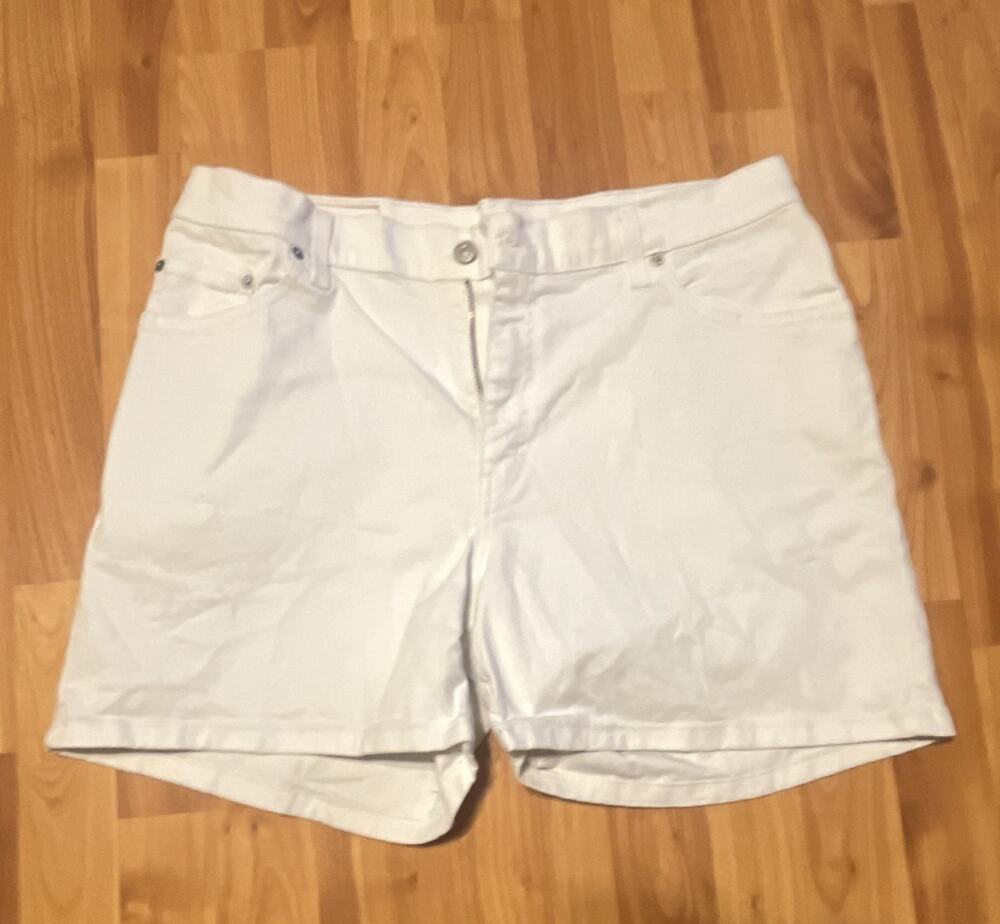 Levi's 555 Women's White Cotton Twill Shorts 14 Regular Mid Rise Pockets